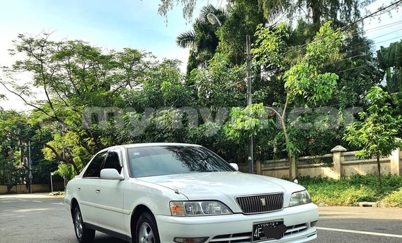 Buy Used Toyota Cresta White Car in Banmo in Kachin Buy Used Toyota Cresta White Car in Banmo in Kachin