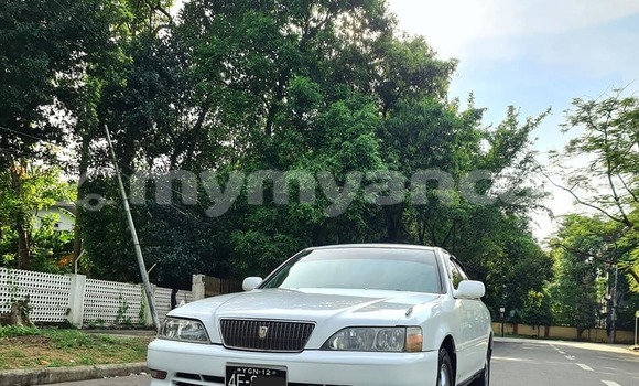 Buy Used Toyota Cresta White Car in Banmo in Kachin Buy Used Toyota Cresta White Car in Banmo in Kachin