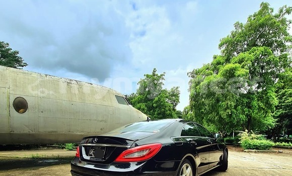 Buy Used Mercedes-Benz C–Class Black Car in Bogale in Ayeyarwady Buy Used Mercedes-Benz C–Class Black Car in Bogale in Ayeyarwady