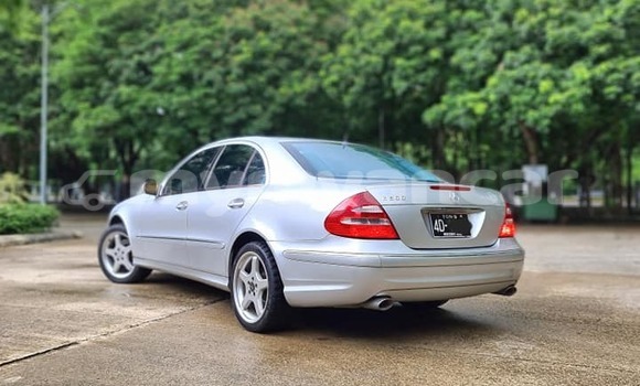 အသုံးပြုခံ့ Mercedes-Benz E–Class Other ကား Banmo Kachin အသုံးပြုခံ့ Mercedes-Benz E–Class Other ကား Banmo Kachin