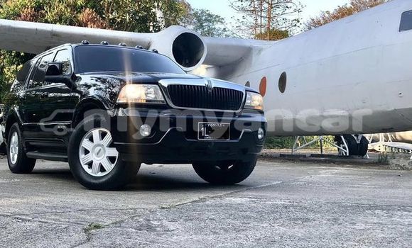 Buy Used Lincoln Continental Black Car in Bogale in Ayeyarwady Buy Used Lincoln Continental Black Car in Bogale in Ayeyarwady