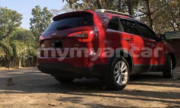 Buy Used Kia Sorento Red Car in Banmo in Kachin Buy Used Kia Sorento Red Car in Banmo in Kachin