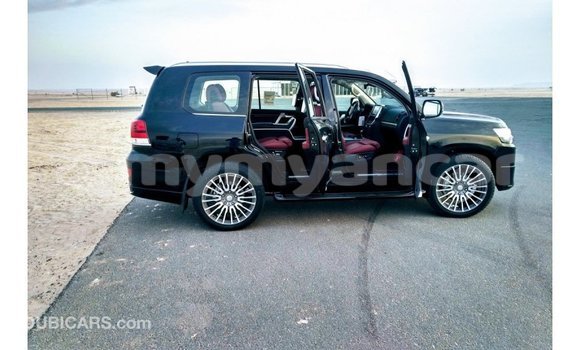 Buy Import Toyota Land Cruiser Black Car in Import - Dubai in Ayeyarwady Buy Import Toyota Land Cruiser Black Car in Import - Dubai in Ayeyarwady