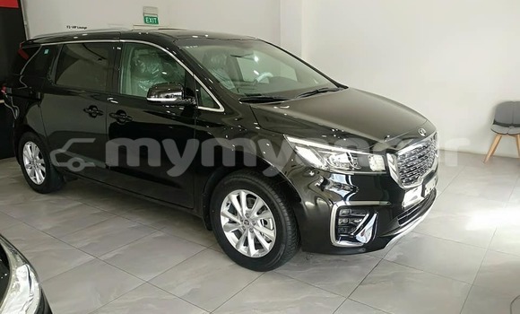 အသုံးပြုခံ့ Kia Carnival Black ကား Myingyan Mandalay အသုံးပြုခံ့ Kia Carnival Black ကား Myingyan Mandalay