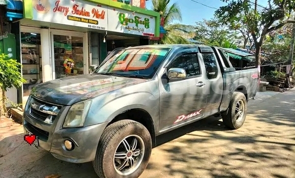 အသုံးပြုခံ့ Isuzu D–MAX Other ကား Kyaiklat Ayeyarwady အသုံးပြုခံ့ Isuzu D–MAX Other ကား Kyaiklat Ayeyarwady