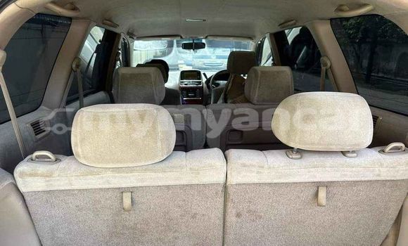 Buy Used Toyota Gaia Green Car in Myanaung in Ayeyarwady Buy Used Toyota Gaia Green Car in Myanaung in Ayeyarwady