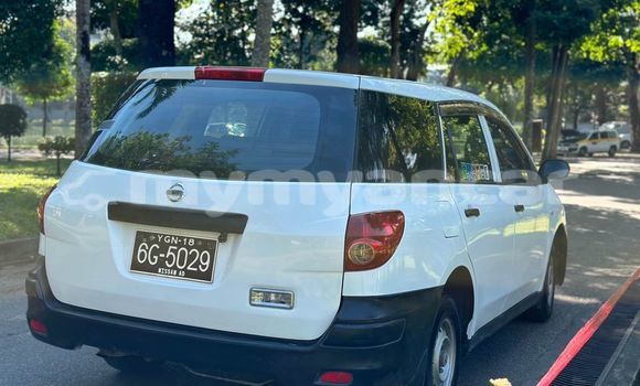 Buy Used Nissan Versa White Car in Mawlamyine in Mon Buy Used Nissan Versa White Car in Mawlamyine in Mon