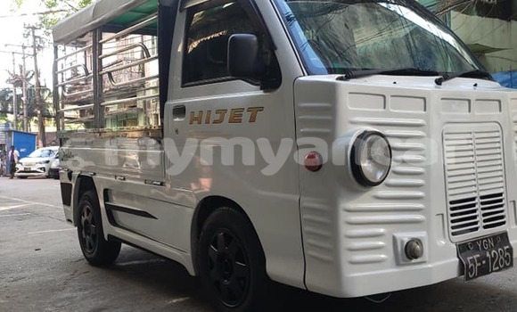 Acheter Occasion Voiture Hindustan Ambassador Blanc à Banmo, #<Region:0x000000000b1c4b88> Acheter Occasion Voiture Hindustan Ambassador Blanc à Banmo, #<Region:0x000000000b1c4b88>