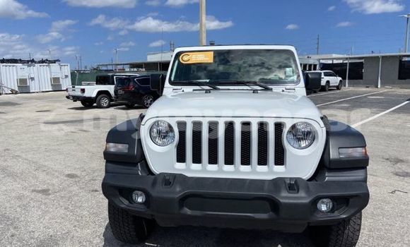 Buy Used Jeep Wrangler White Car in Bogale in Ayeyarwady Buy Used Jeep Wrangler White Car in Bogale in Ayeyarwady