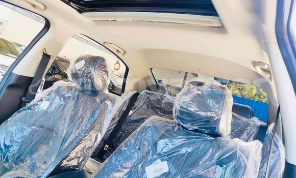 Buy Used Changan Alsvin V7 White Car in Allanmyo in Magway Buy Used Changan Alsvin V7 White Car in Allanmyo in Magway