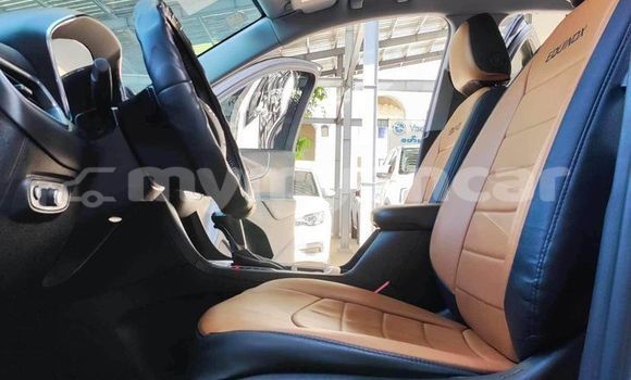 Buy Used Chevrolet Equinox White Car in Bogale in Ayeyarwady Buy Used Chevrolet Equinox White Car in Bogale in Ayeyarwady