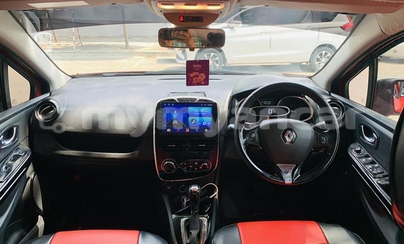 အသုံးပြုခံ့ Renault Laguna Red ကား Bago Bago အသုံးပြုခံ့ Renault Laguna Red ကား Bago Bago