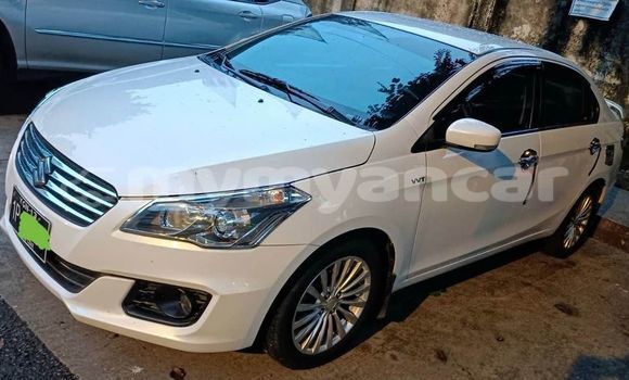 Acheter Occasion Voiture Suzuki Ciaz Blanc à Bogale, #<Region:0x000000000c5121b8>