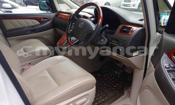 Buy Used Toyota Alphard White Car in Banmo in Kachin Buy Used Toyota Alphard White Car in Banmo in Kachin