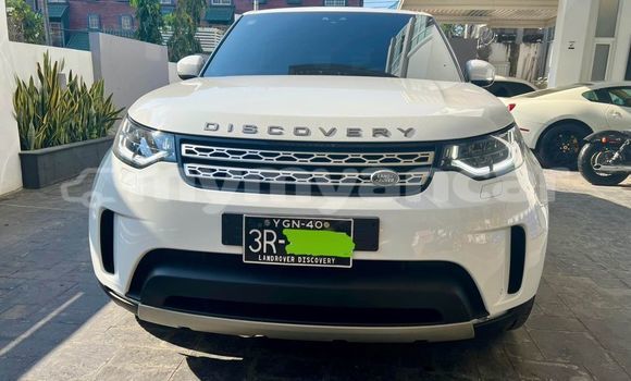 Buy Used Land Rover Defender White Car in Bogale in Ayeyarwady Buy Used Land Rover Defender White Car in Bogale in Ayeyarwady