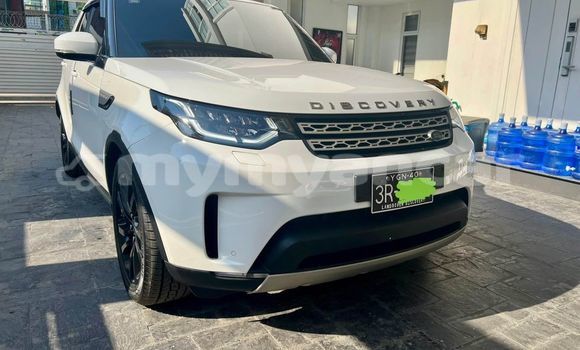 Buy Used Land Rover Defender White Car in Bogale in Ayeyarwady Buy Used Land Rover Defender White Car in Bogale in Ayeyarwady