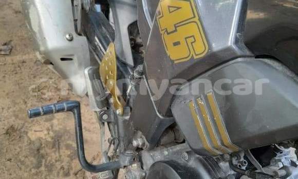 အသုံးပြုခံ့ Yamaha FZ Black စက်ဘီး Pyay Bago အသုံးပြုခံ့ Yamaha FZ Black စက်ဘီး Pyay Bago