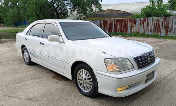 Buy Used Toyota Crown Other Car in Allanmyo in Magway Buy Used Toyota Crown Other Car in Allanmyo in Magway