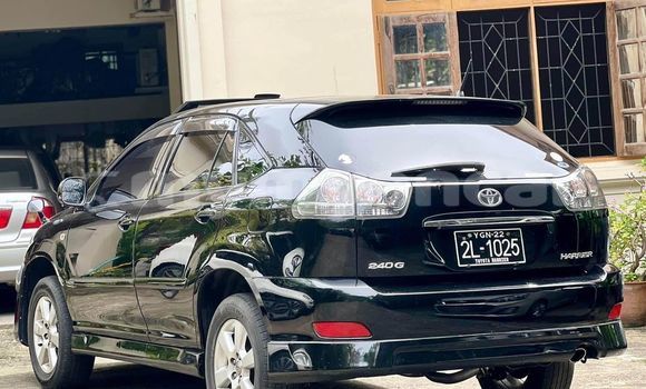 အသုံးပြုခံ့ Toyota Harrier Black ကား Bago Bago အသုံးပြုခံ့ Toyota Harrier Black ကား Bago Bago