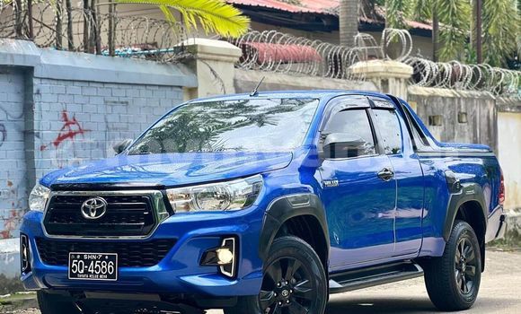 Buy Used Toyota Hiluxe Revo Blue Car in Banmo in Kachin