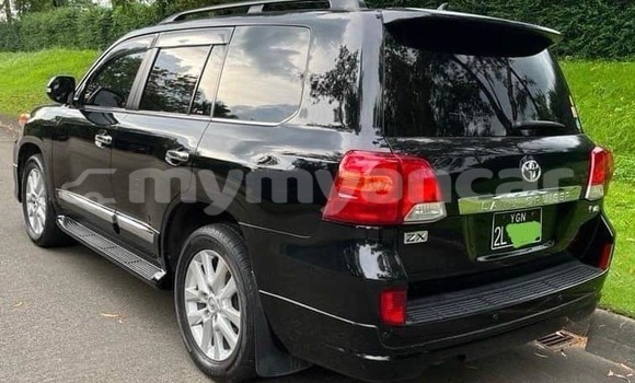Buy Used Toyota Land Cruiser Black Car in Bogale in Ayeyarwady Buy Used Toyota Land Cruiser Black Car in Bogale in Ayeyarwady