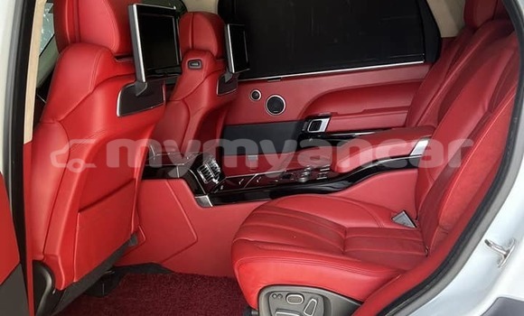 Buy Used Range Rover Evoque White Car in Banmo in Kachin Buy Used Range Rover Evoque White Car in Banmo in Kachin