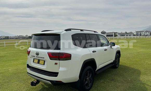 Acheter Occasion Voiture Toyota Land Cruiser Blanc à Nyaunglebin, #<Region:0x000000000af4fc68> Acheter Occasion Voiture Toyota Land Cruiser Blanc à Nyaunglebin, #<Region:0x000000000af4fc68>