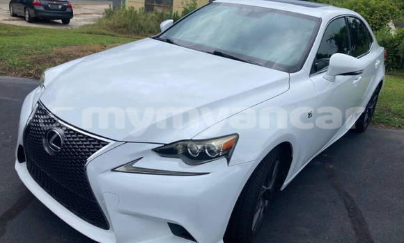Buy Used Lexus IS White Car in Nyaunglebin in Bago