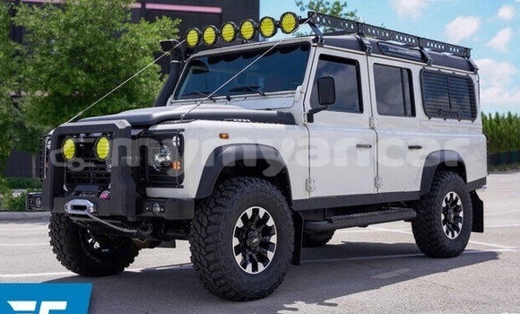 Acheter Occasion Voiture Land Rover Defender Blanc à Nyaunglebin, #<Region:0x000000000af4fc68> Acheter Occasion Voiture Land Rover Defender Blanc à Nyaunglebin, #<Region:0x000000000af4fc68>
