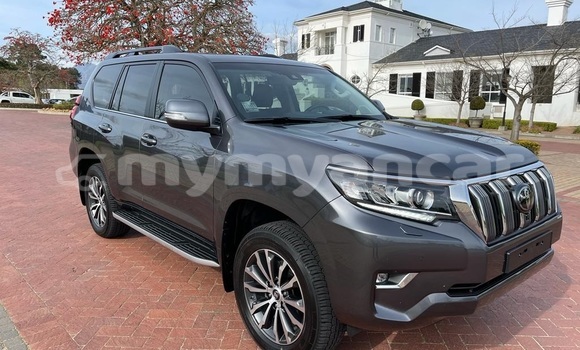 Acheter Occasion Voiture Toyota Land Cruiser Prado Bleu à Nyaunglebin, #<Region:0x000000000af4fc68> Acheter Occasion Voiture Toyota Land Cruiser Prado Bleu à Nyaunglebin, #<Region:0x000000000af4fc68>