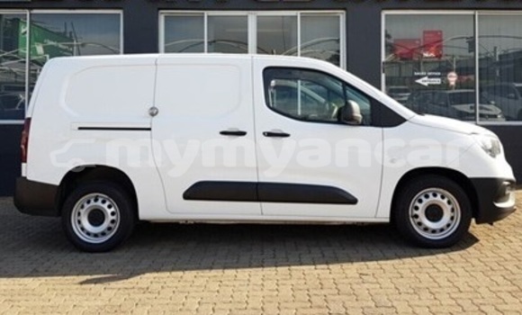 Acheter Occasion Voiture Opel Combo Blanc à Nyaunglebin, #<Region:0x000000000af4fc68> Acheter Occasion Voiture Opel Combo Blanc à Nyaunglebin, #<Region:0x000000000af4fc68>