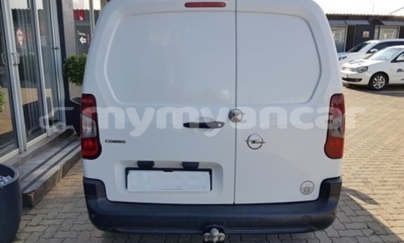 Acheter Occasion Voiture Opel Combo Blanc à Nyaunglebin, #<Region:0x000000000af4fc68> Acheter Occasion Voiture Opel Combo Blanc à Nyaunglebin, #<Region:0x000000000af4fc68>