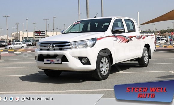 သွင်းကုန် Toyota Hilux White ကား Import - Dubai Ayeyarwady သွင်းကုန် Toyota Hilux White ကား Import - Dubai Ayeyarwady