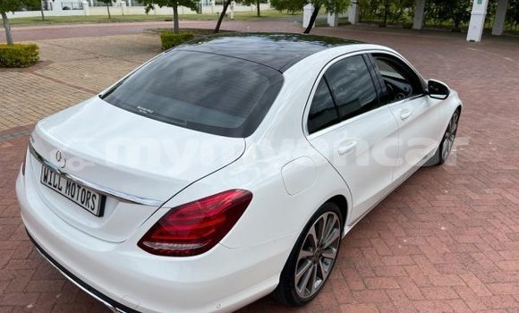 Acheter Occasion Voiture Mercedes-Benz C250 coupe Blanc à Banmo, #<Region:0x000000000b1c4b88> Acheter Occasion Voiture Mercedes-Benz C250 coupe Blanc à Banmo, #<Region:0x000000000b1c4b88>