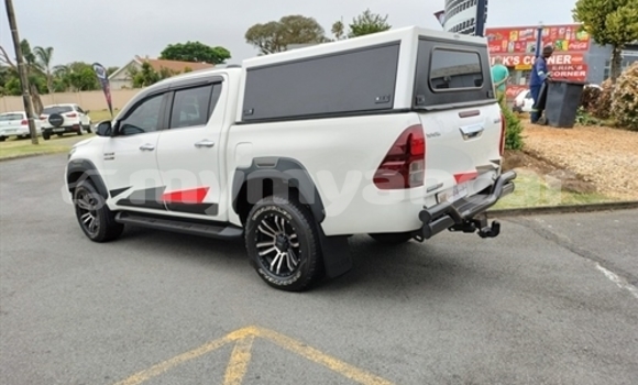 Acheter Occasion Voiture Toyota Hilux Blanc à Nyaunglebin, #<Region:0x000000000af4fc68> Acheter Occasion Voiture Toyota Hilux Blanc à Nyaunglebin, #<Region:0x000000000af4fc68>