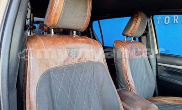 Buy Used Toyota Hilux Other Car in Minbu in Magway Buy Used Toyota Hilux Other Car in Minbu in Magway