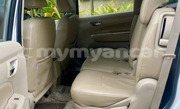 အသုံးပြုခံ့ Suzuki Ertiga White ကား Arakan Rakhine အသုံးပြုခံ့ Suzuki Ertiga White ကား Arakan Rakhine