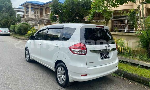 အသုံးပြုခံ့ Suzuki Ertiga White ကား Arakan Rakhine အသုံးပြုခံ့ Suzuki Ertiga White ကား Arakan Rakhine