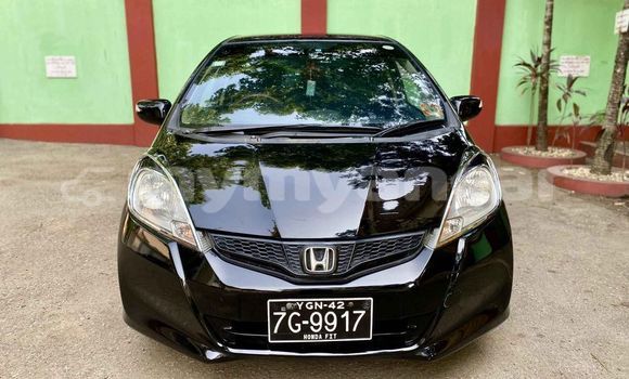 အသုံးပြုခံ့ Honda FIT Black ကား Banmo Kachin အသုံးပြုခံ့ Honda FIT Black ကား Banmo Kachin