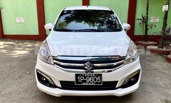 အသုံးပြုခံ့ Honda FIT White ကား Arakan Rakhine အသုံးပြုခံ့ Honda FIT White ကား Arakan Rakhine