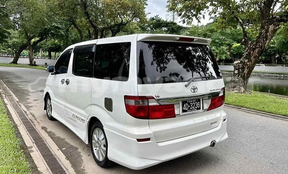 အသုံးပြုခံ့ Toyota Alphard White ကား Allanmyo Magway အသုံးပြုခံ့ Toyota Alphard White ကား Allanmyo Magway