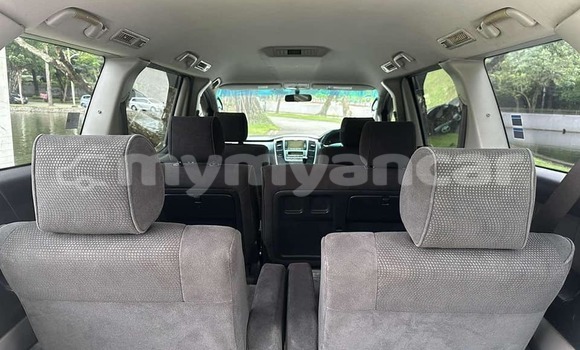 အသုံးပြုခံ့ Toyota Alphard White ကား Allanmyo Magway အသုံးပြုခံ့ Toyota Alphard White ကား Allanmyo Magway