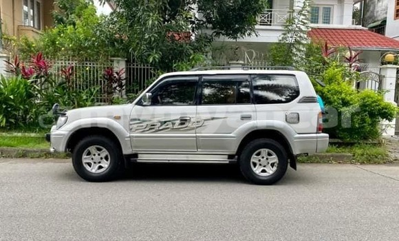 အသုံးပြုခံ့ Toyota Prado Other ကား Arakan Rakhine အသုံးပြုခံ့ Toyota Prado Other ကား Arakan Rakhine