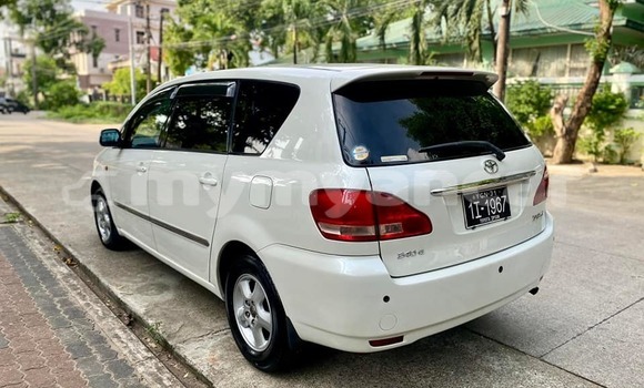 အသုံးပြုခံ့ Toyota Ipsum White ကား Allanmyo Magway အသုံးပြုခံ့ Toyota Ipsum White ကား Allanmyo Magway