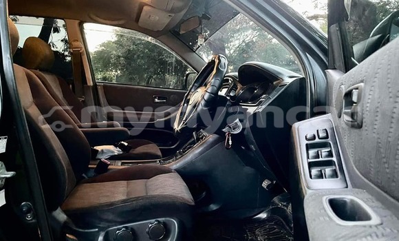 အသုံးပြုခံ့ Toyota Kluger Black ကား Arakan Rakhine အသုံးပြုခံ့ Toyota Kluger Black ကား Arakan Rakhine