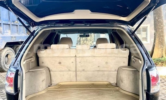 အသုံးပြုခံ့ Toyota Harrier Black ကား Bogale Ayeyarwady အသုံးပြုခံ့ Toyota Harrier Black ကား Bogale Ayeyarwady