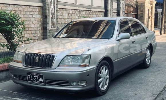 အသုံးပြုခံ့ Toyota Crown White ကား Bogale Ayeyarwady အသုံးပြုခံ့ Toyota Crown White ကား Bogale Ayeyarwady