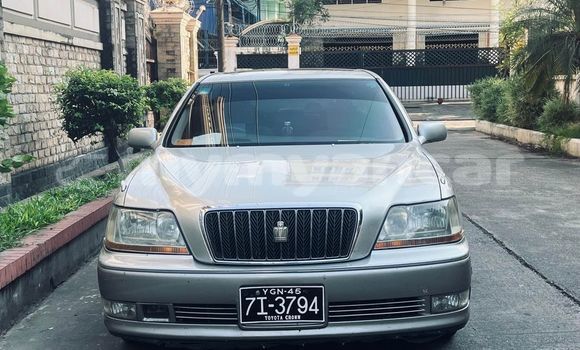 အသုံးပြုခံ့ Toyota Crown White ကား Bogale Ayeyarwady အသုံးပြုခံ့ Toyota Crown White ကား Bogale Ayeyarwady