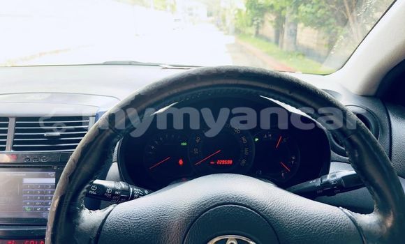 အသုံးပြုခံ့ Toyota Caldina White ကား Banmo Kachin အသုံးပြုခံ့ Toyota Caldina White ကား Banmo Kachin