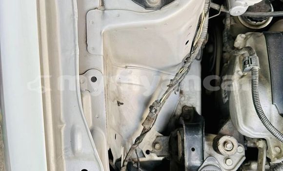 အသုံးပြုခံ့ Toyota Probox White ကား Bogale Ayeyarwady အသုံးပြုခံ့ Toyota Probox White ကား Bogale Ayeyarwady